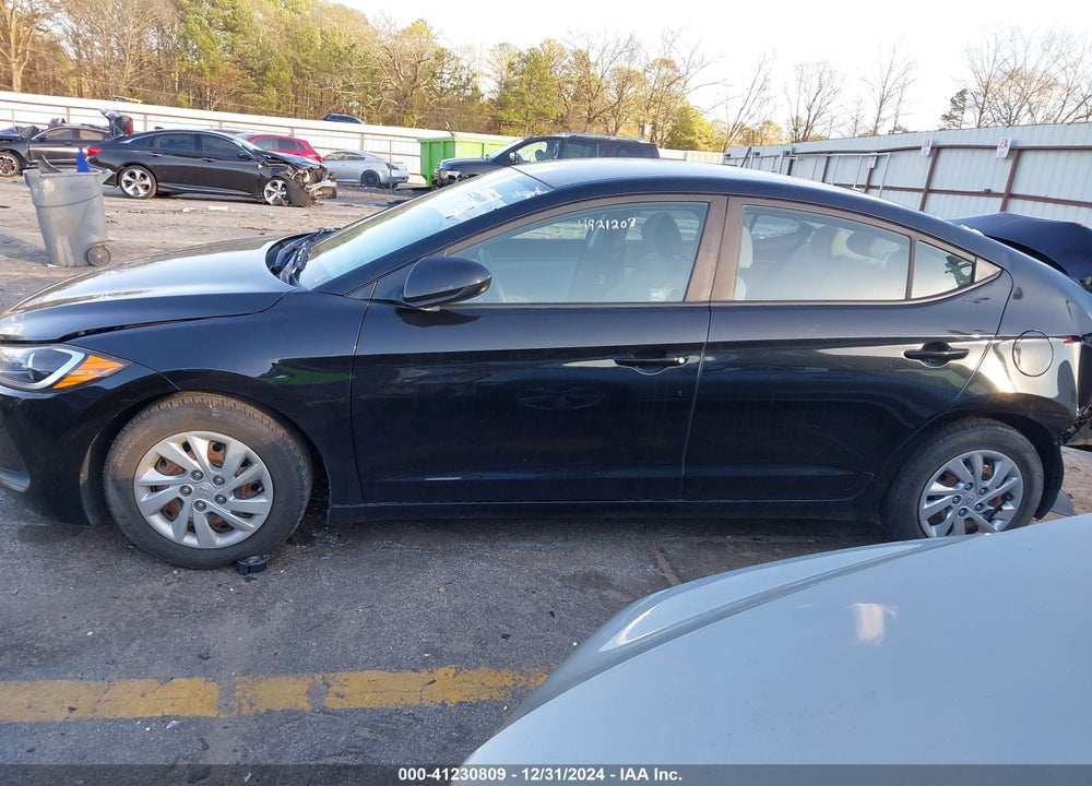 2017 HYUNDAI ELANTRA VIN: KMHD74LF1HU091851
