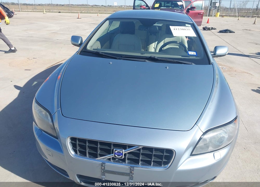 2007 VOLVO C70 VIN: YV1MC68257J026108