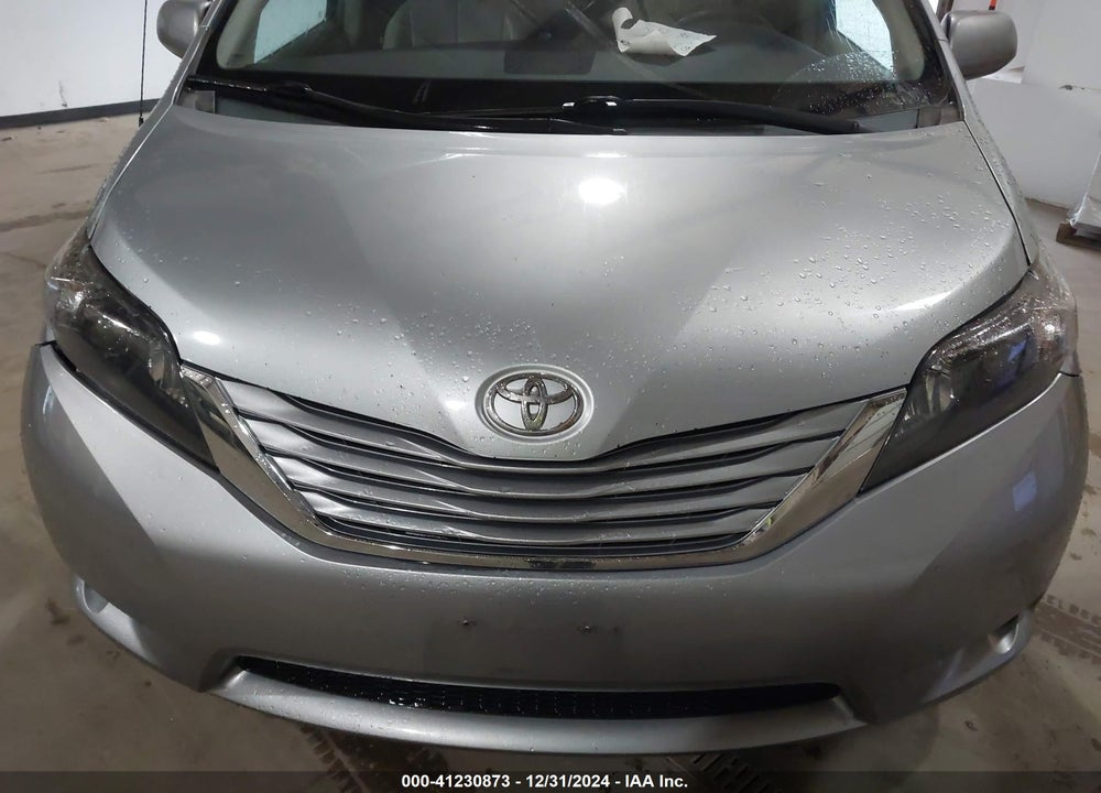 2011 TOYOTA SIENNA XLE V6 VIN: 5TDYK3DC8BS071790