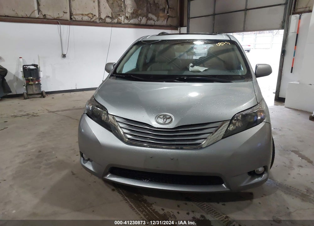 2011 TOYOTA SIENNA XLE V6 VIN: 5TDYK3DC8BS071790