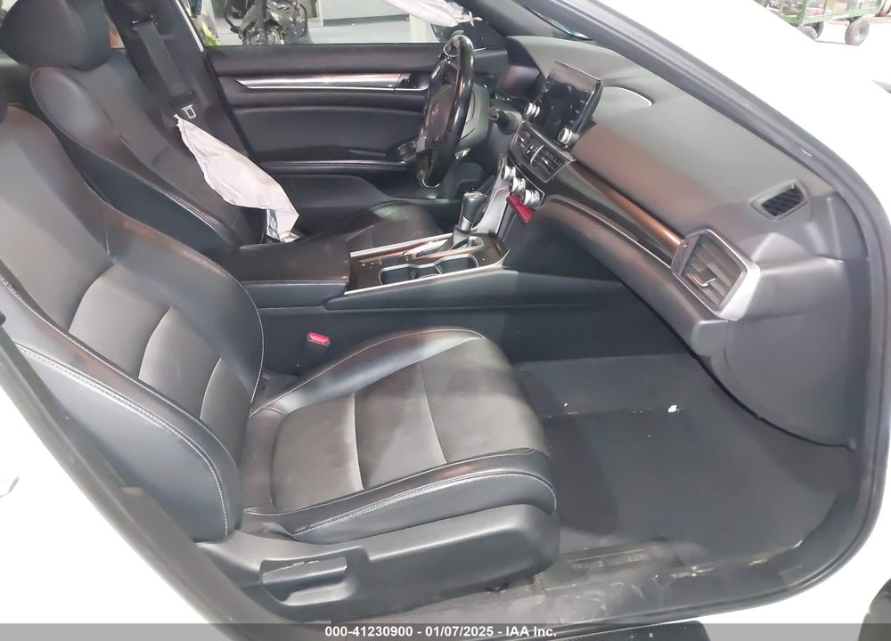 2018 HONDA ACCORD VIN: 1HGCV1F39JA259797