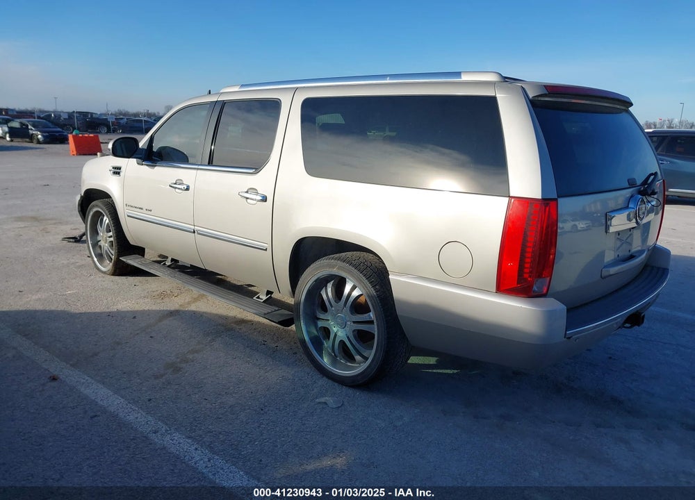 2007 CADILLAC ESCALADE ESV STANDARD VIN: 1GYFK668X7R422457