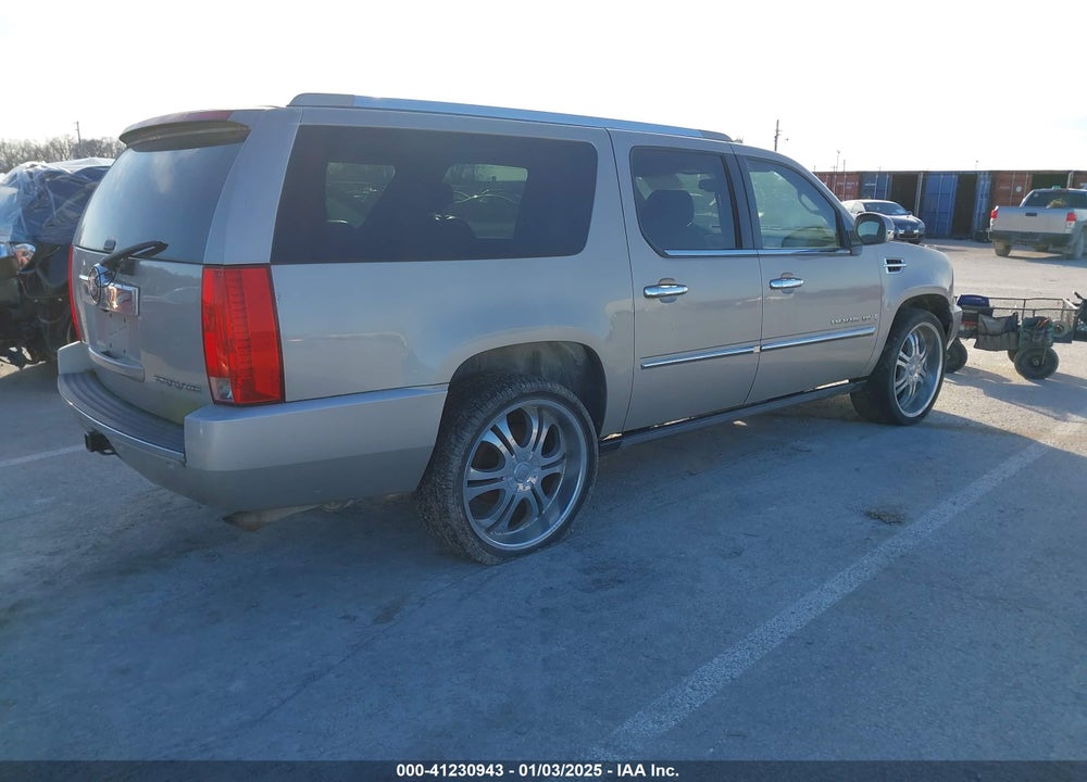 2007 CADILLAC ESCALADE ESV STANDARD VIN: 1GYFK668X7R422457