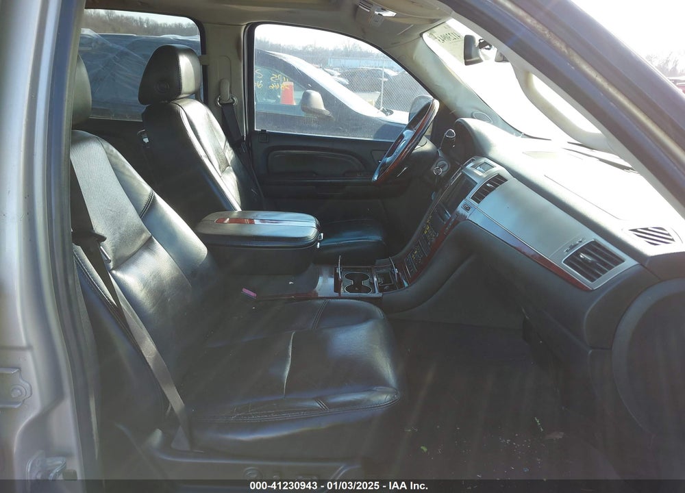 2007 CADILLAC ESCALADE ESV STANDARD VIN: 1GYFK668X7R422457