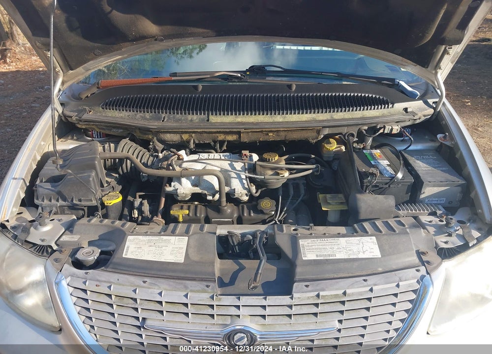 2001 CHRYSLER TOWN & COUNTRY LIMITED VIN: 2C8GP64L01R256890