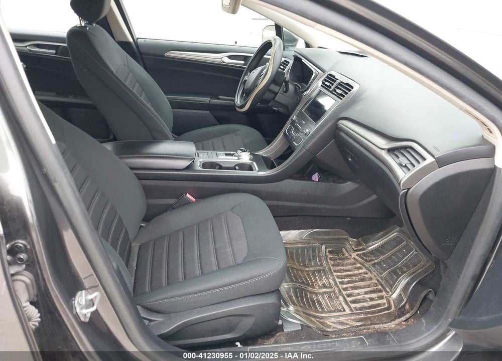 2020 FORD FUSION SE VIN: 3FA6P0HD0LR168292