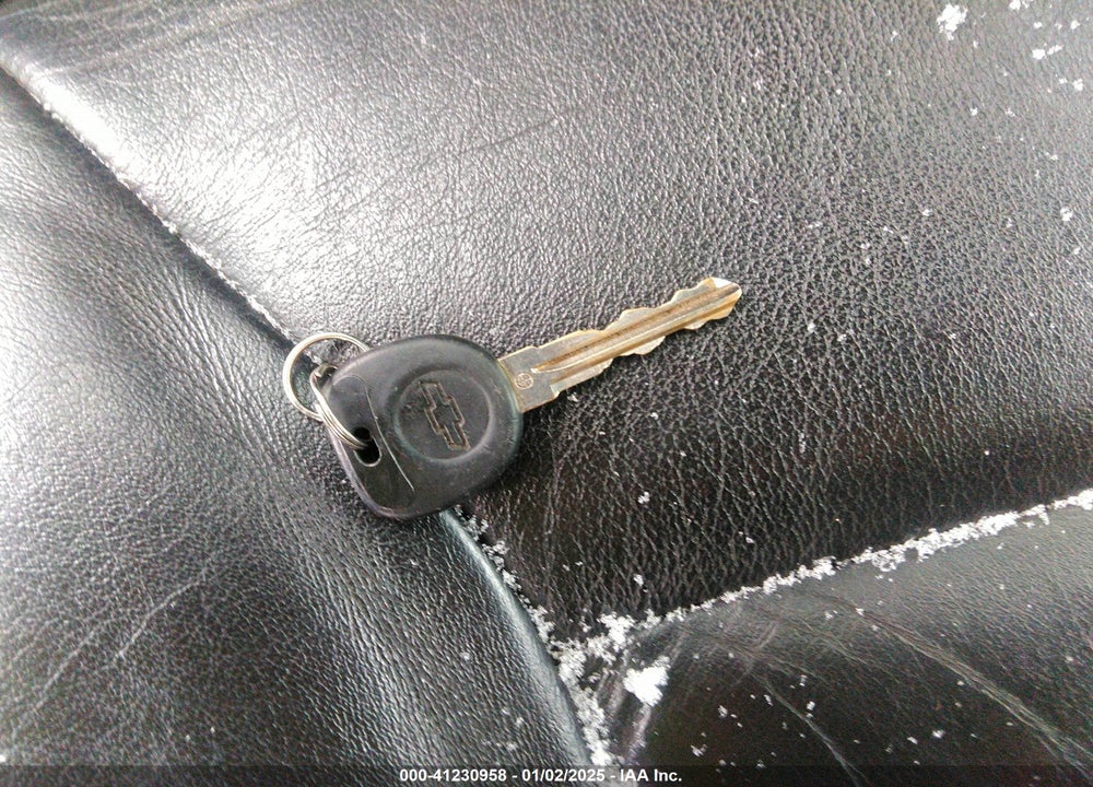 2010 CHEVROLET IMPALA LT VIN: 2G1WB5EK3A1137086