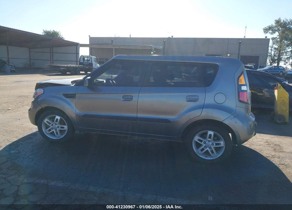 2010 KIA SOUL VIN: KNDJT2A23A7177402