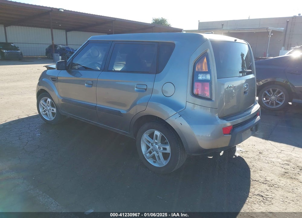2010 KIA SOUL VIN: KNDJT2A23A7177402