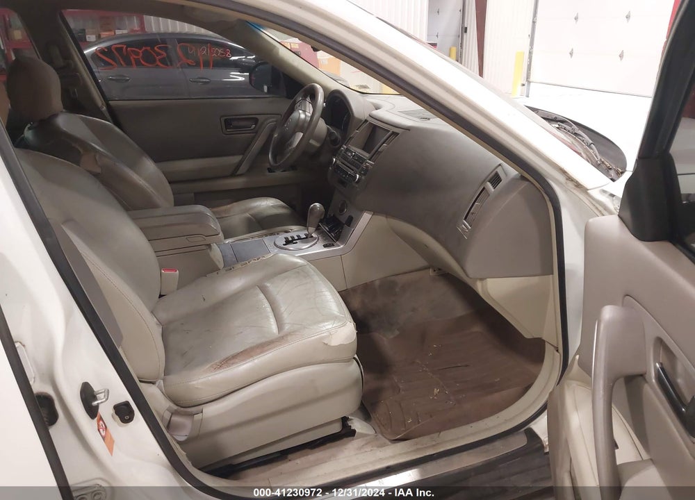 2004 INFINITI FX45 VIN: JNRBS08W24X402725