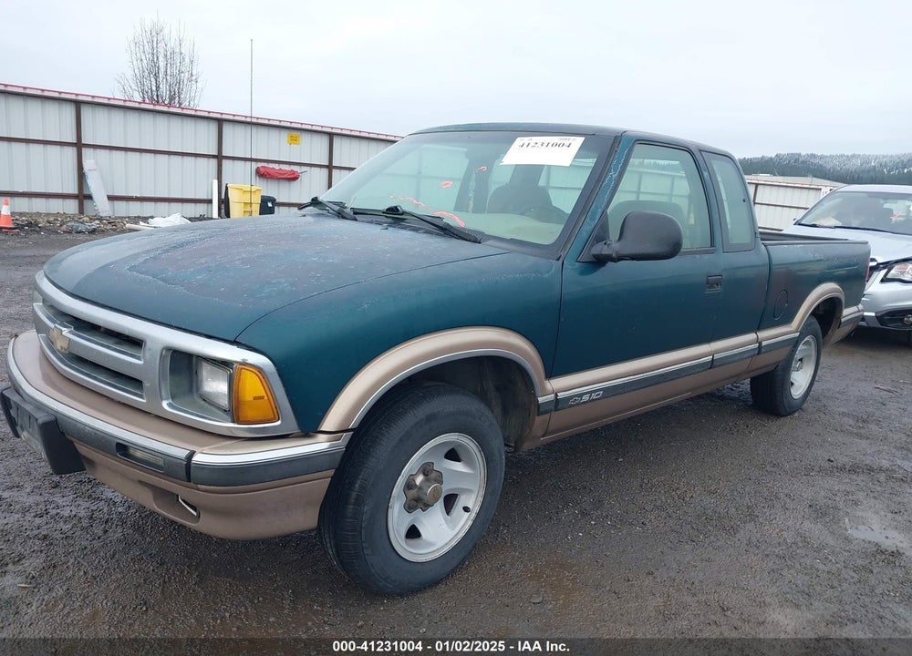 1996 CHEVROLET S TRUCK S10 VIN: 1GCCS1948T8110819