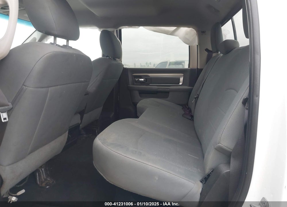 2016 RAM 2500 VIN: 3C6TR5JT7GG140505