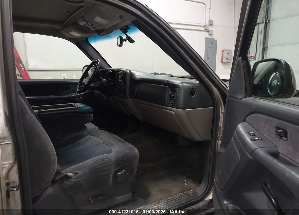 2002 CHEVROLET SUBURBAN 1500 Z71 VIN: 3GNFK16Z12G196925