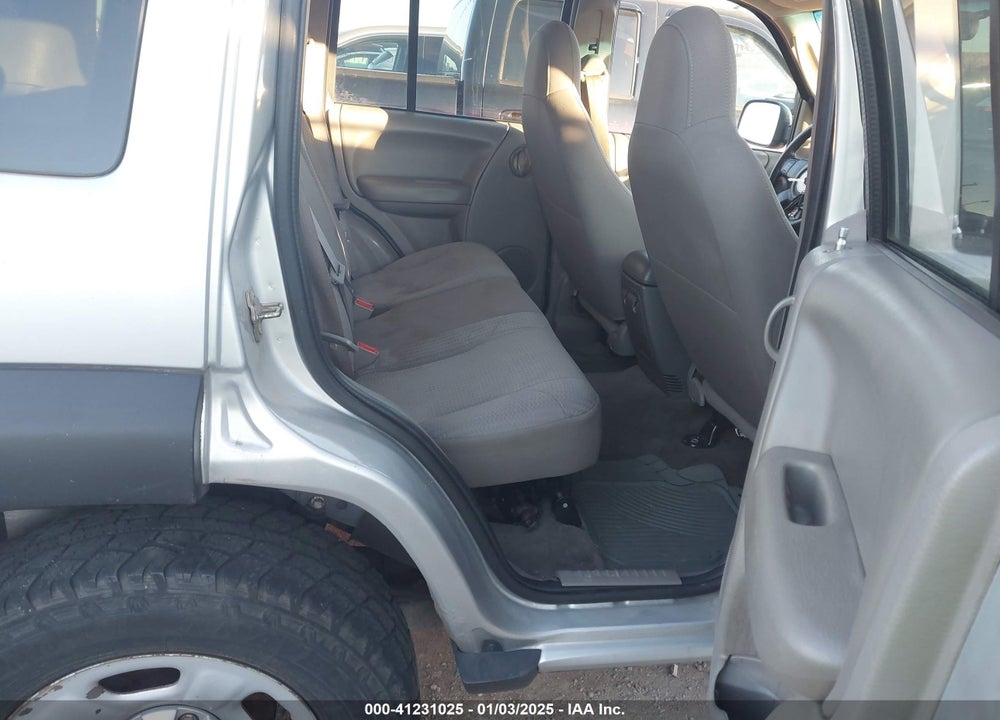 2003 JEEP LIBERTY SPORT VIN: 1J4GL48K13W546692