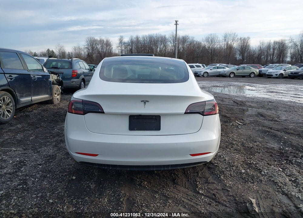 2022 TESLA MODEL 3 VIN: 5YJ3E1EB8NF288938