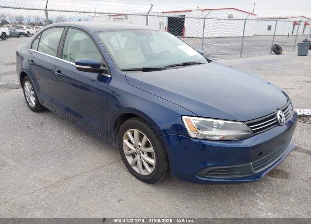 2014 VOLKSWAGEN JETTA 1.8T SE VIN: 3VWD07AJXEM427317