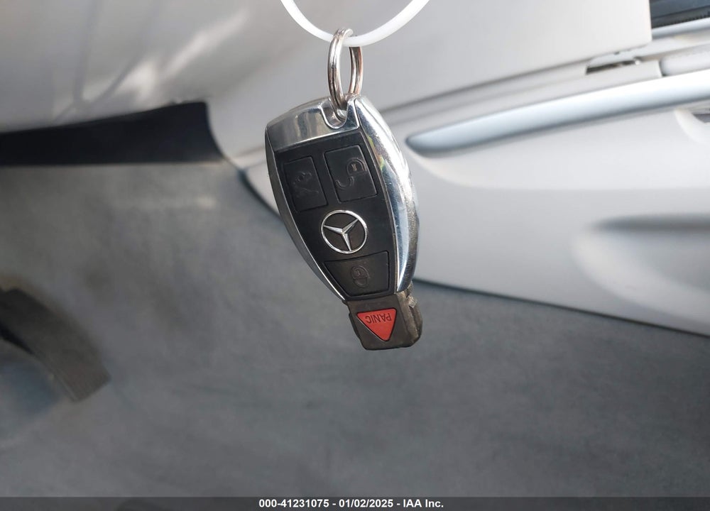 2011 MERCEDES-BENZ GL 450 4MATIC VIN: 4JGBF7BE7BA724530