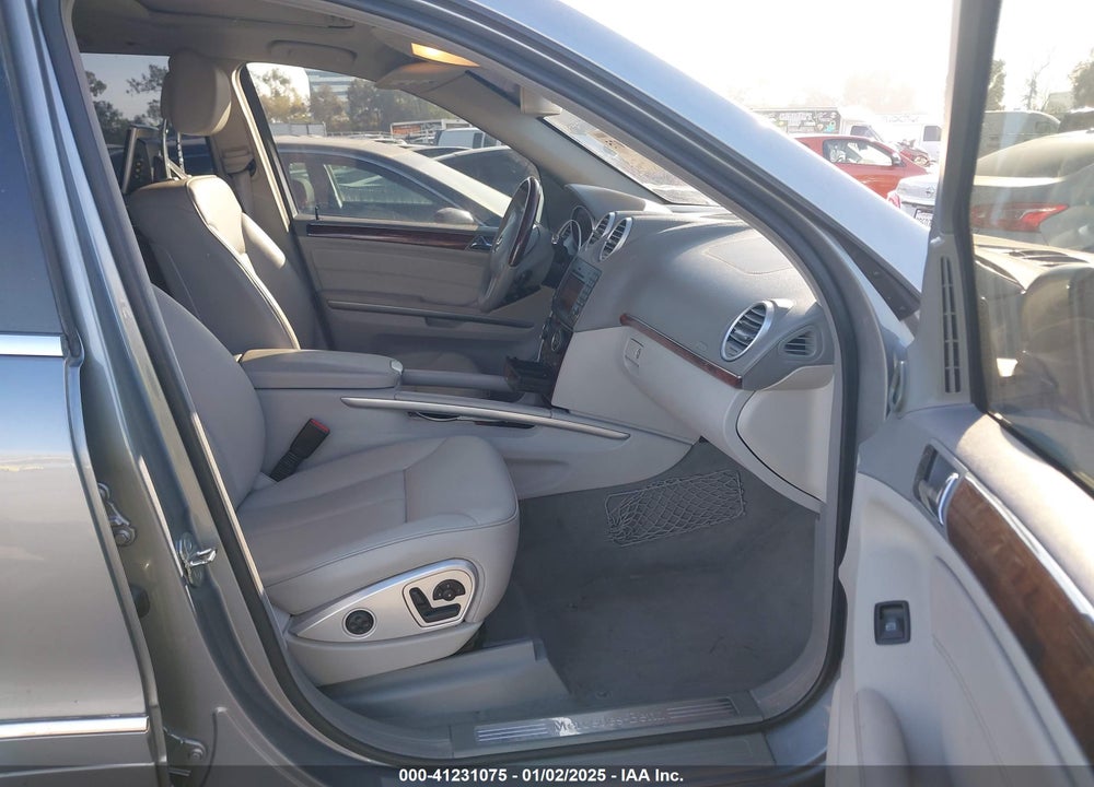 2011 MERCEDES-BENZ GL 450 4MATIC VIN: 4JGBF7BE7BA724530