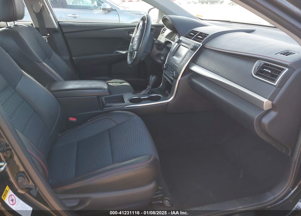 2015 TOYOTA CAMRY SE VIN: 4T1BF1FK9FU110452