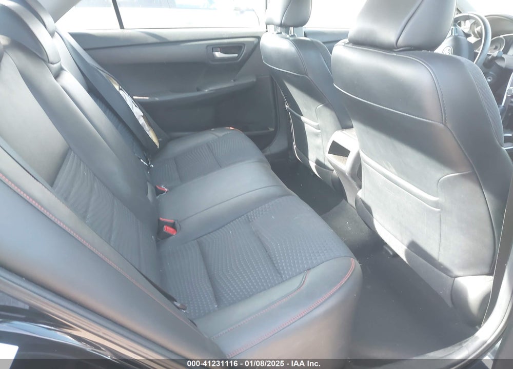 2015 TOYOTA CAMRY SE VIN: 4T1BF1FK9FU110452