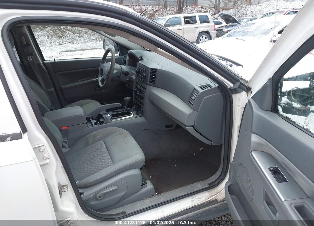 2005 JEEP GRAND CHEROKEE LAREDO VIN: 1J4GR48K25C541665
