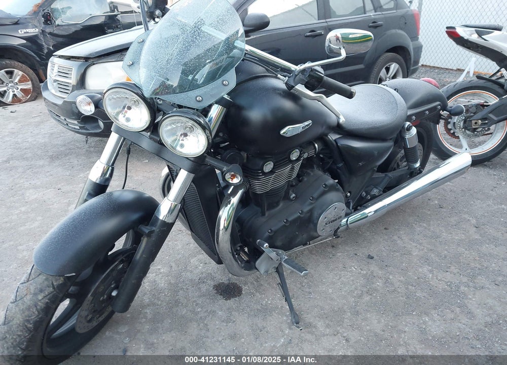 2011 TRIUMPH MOTORCYCLE THUNDERBIRD STORM VIN: SMTB02WF8BJ486085
