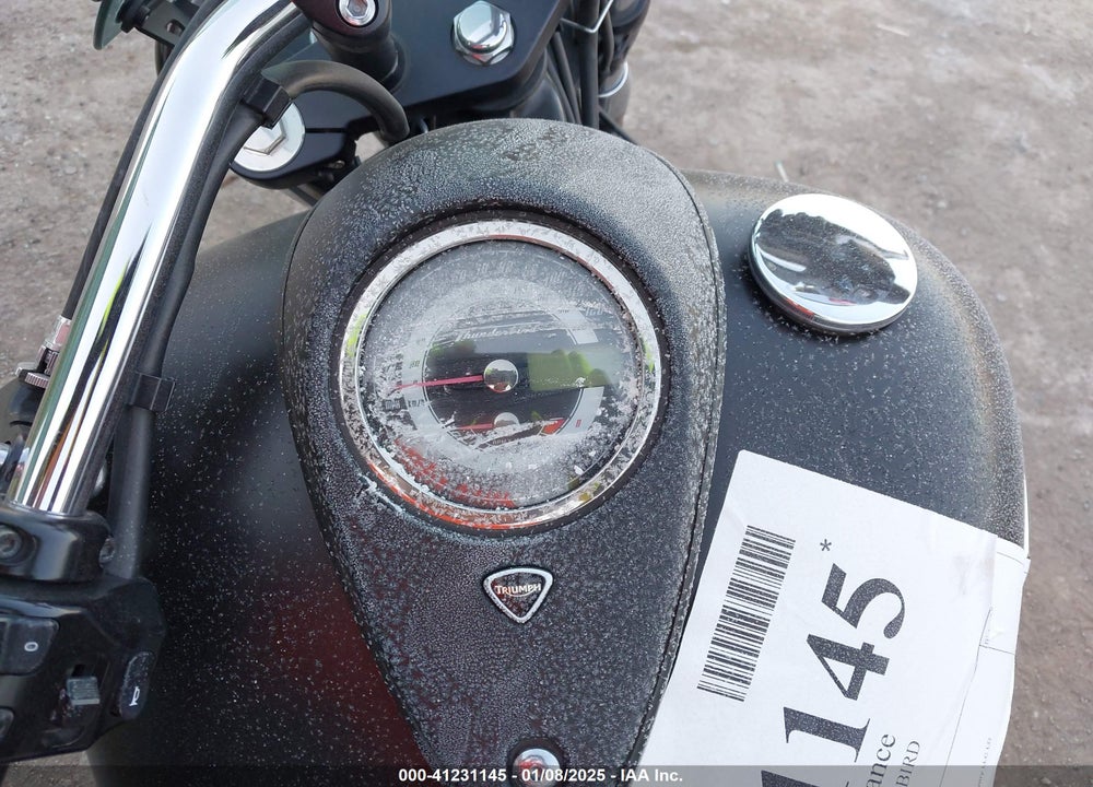 2011 TRIUMPH MOTORCYCLE THUNDERBIRD STORM VIN: SMTB02WF8BJ486085