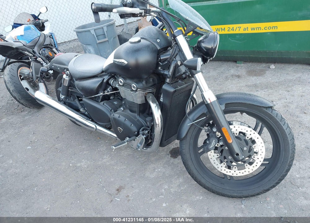 2011 TRIUMPH MOTORCYCLE THUNDERBIRD STORM VIN: SMTB02WF8BJ486085