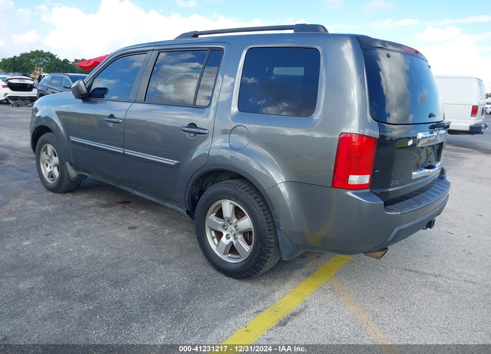 2010 HONDA PILOT EX-L VIN: 5FNYF3H59AB013948