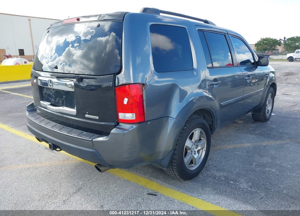 2010 HONDA PILOT EX-L VIN: 5FNYF3H59AB013948