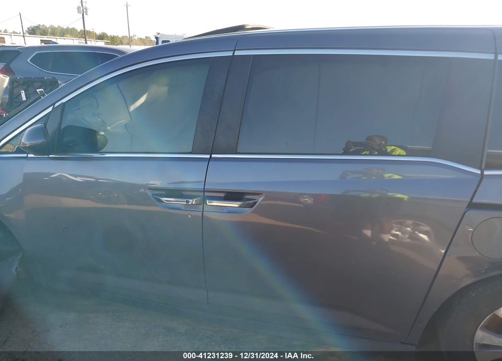 2015 HONDA ODYSSEY EX-L VIN: 5FNRL5H69FB058252