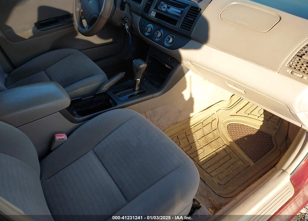 2005 TOYOTA CAMRY LE VIN: 4T1BE32K55U425882