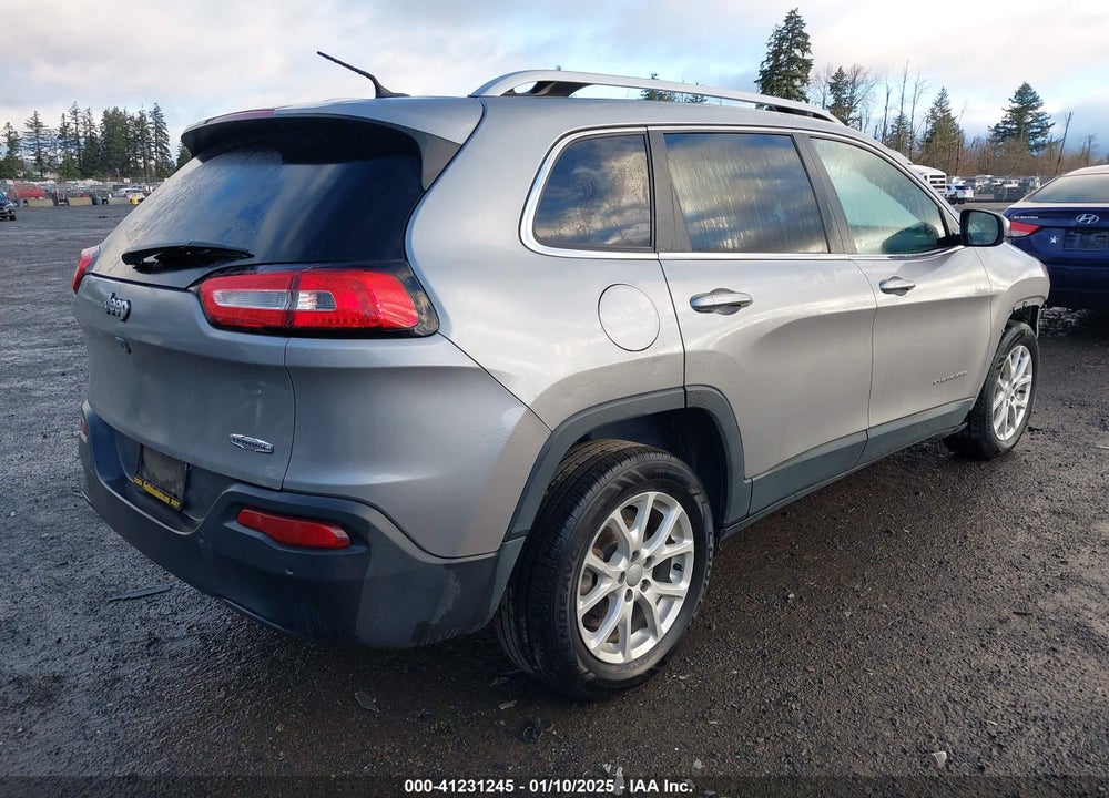 2017 JEEP CHEROKEE LATITUDE FWD VIN: 1C4PJLCB2HW619699