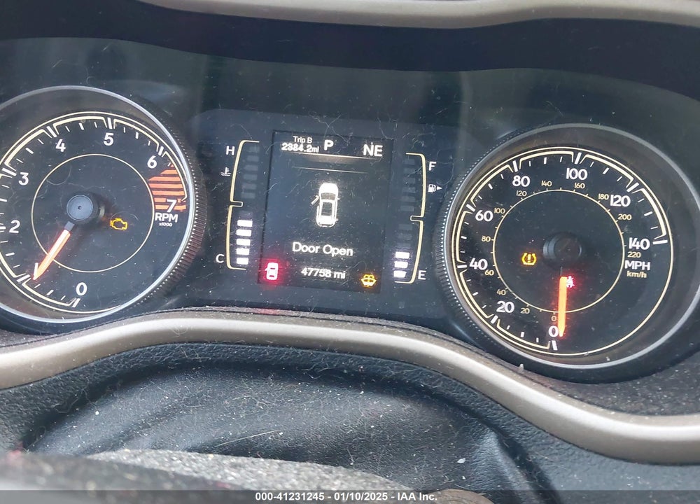 2017 JEEP CHEROKEE LATITUDE FWD VIN: 1C4PJLCB2HW619699