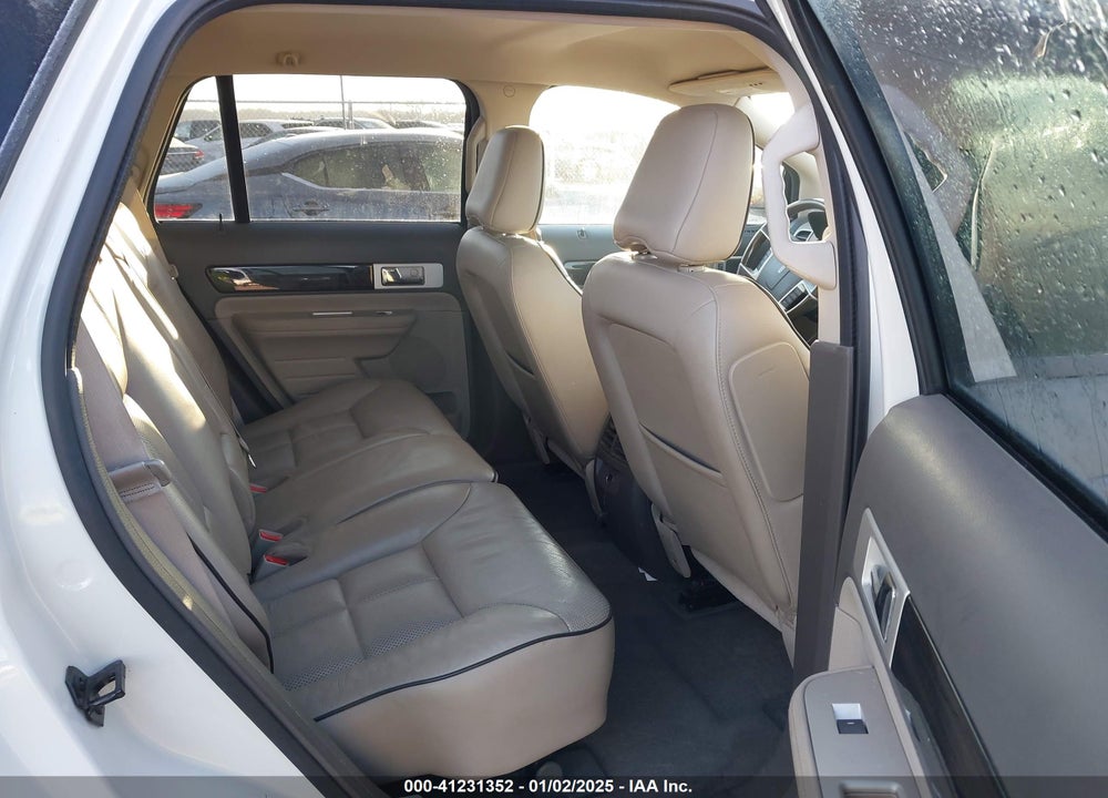 2009 LINCOLN MKX VIN: 2LMDU68C29BJ07988