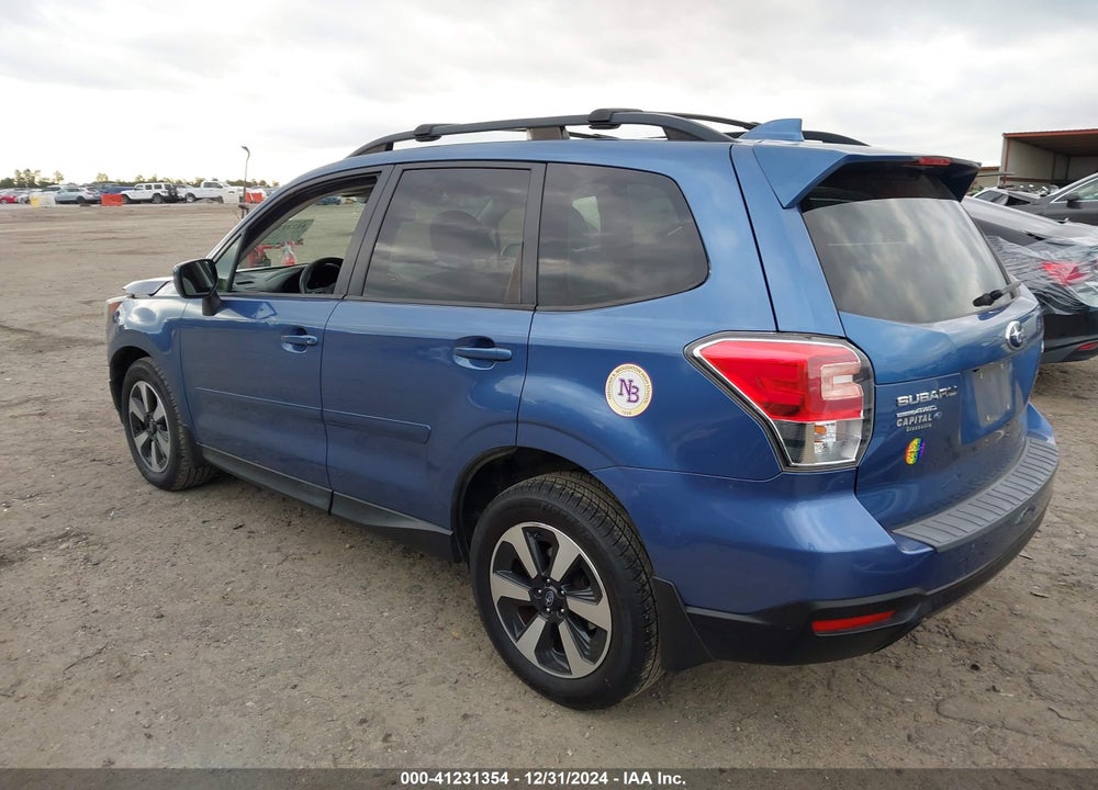 2017 SUBARU FORESTER 2.5I PREMIUM VIN: JF2SJAGC2HH567482