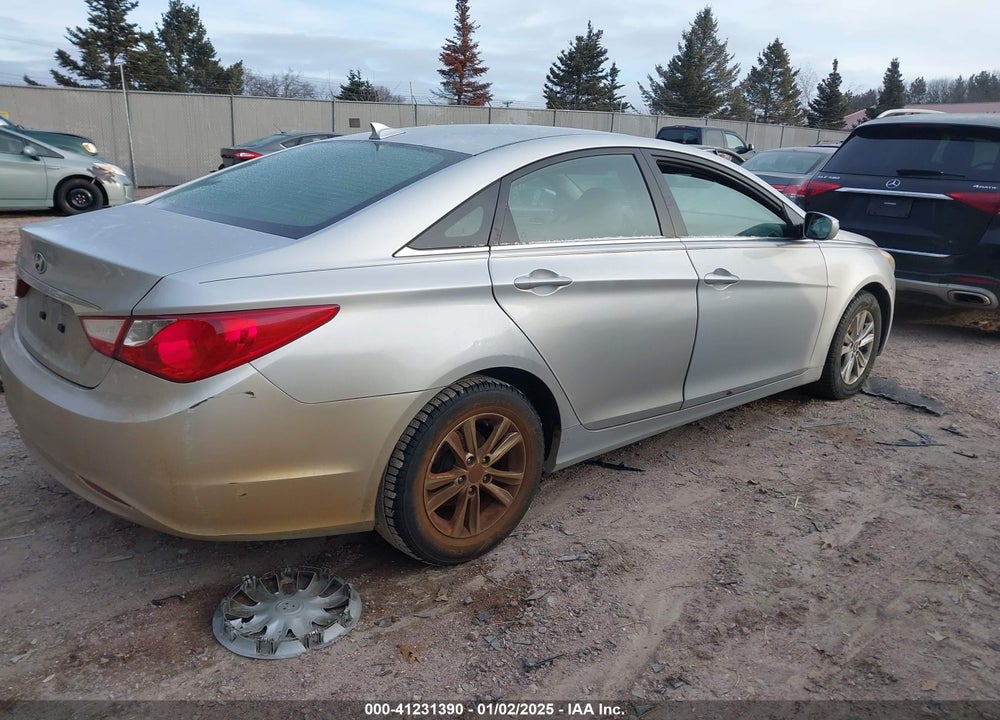 2012 HYUNDAI SONATA GLS VIN: 5NPEB4AC6CH311309