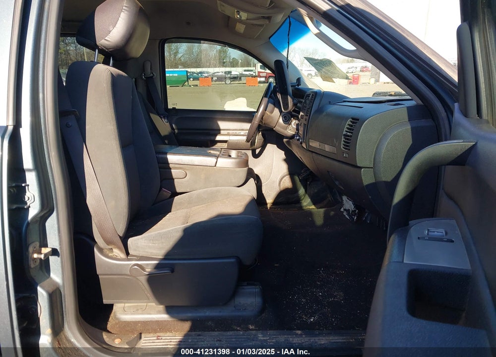 2009 CHEVROLET SILVERADO VIN: 1GCHK53K49F133555