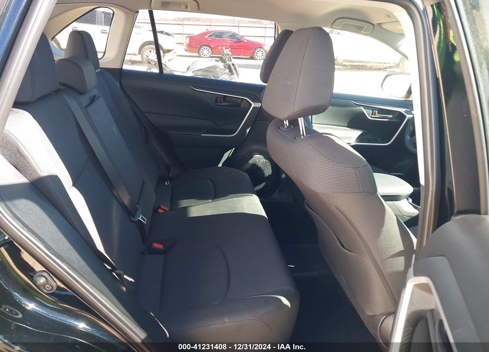 2024 TOYOTA RAV4 LE VIN: JTMF1RFV9RD110002
