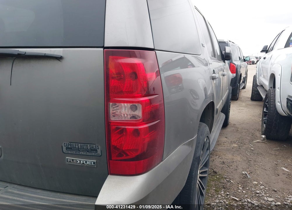 2007 CHEVROLET TAHOE LT VIN: 1GNFK13077R329913