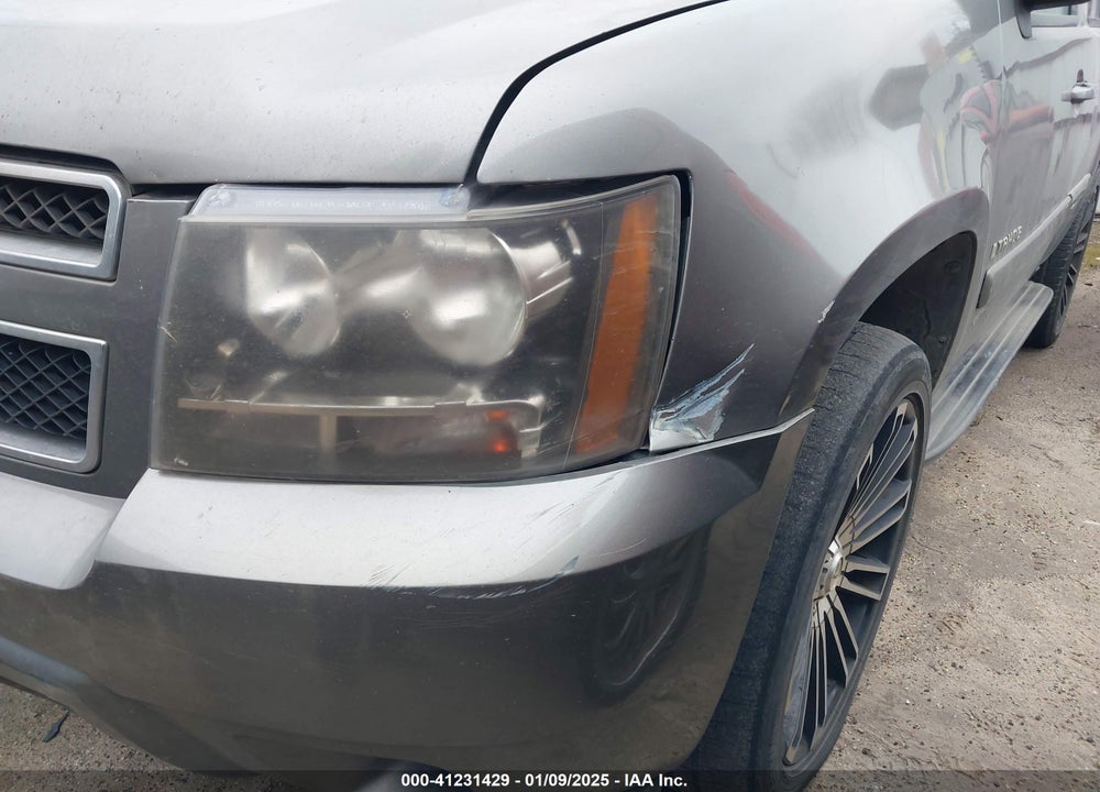 2007 CHEVROLET TAHOE LT VIN: 1GNFK13077R329913