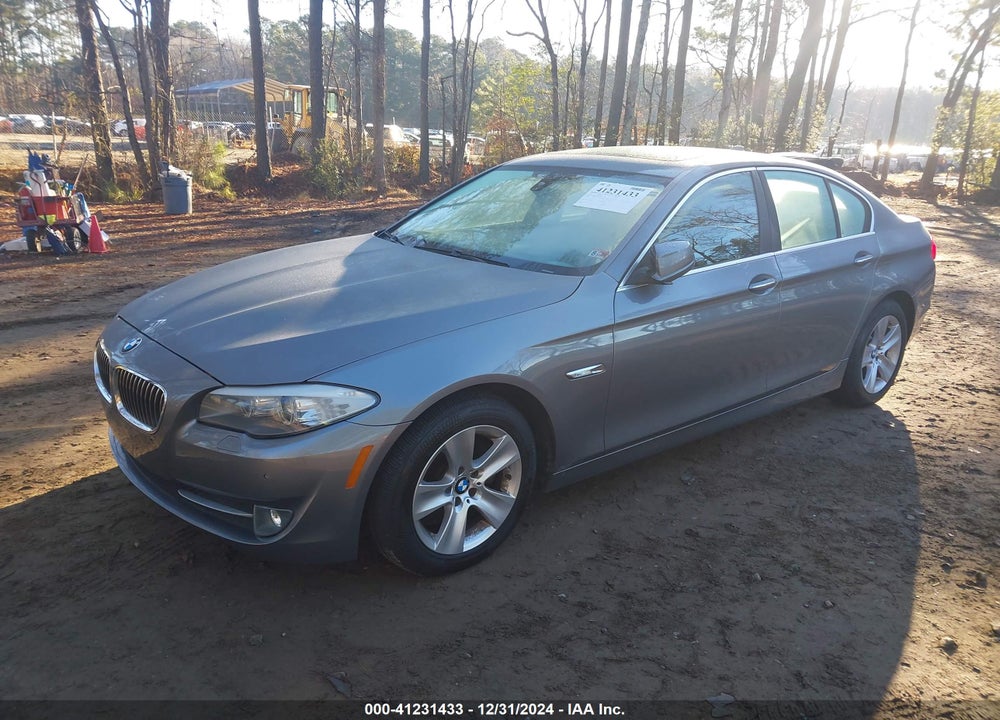 2013 BMW 528I XDRIVE VIN: WBAXH5C54DD114106