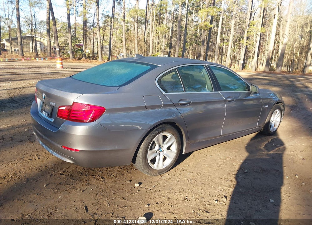 2013 BMW 528I XDRIVE VIN: WBAXH5C54DD114106