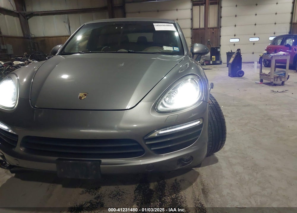 2013 PORSCHE CAYENNE VIN: WP1AA2A25DLA10300
