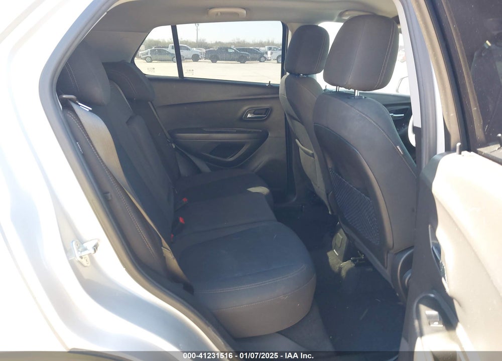 2020 CHEVROLET TRAX FWD LS VIN: KL7CJKSB1LB021854
