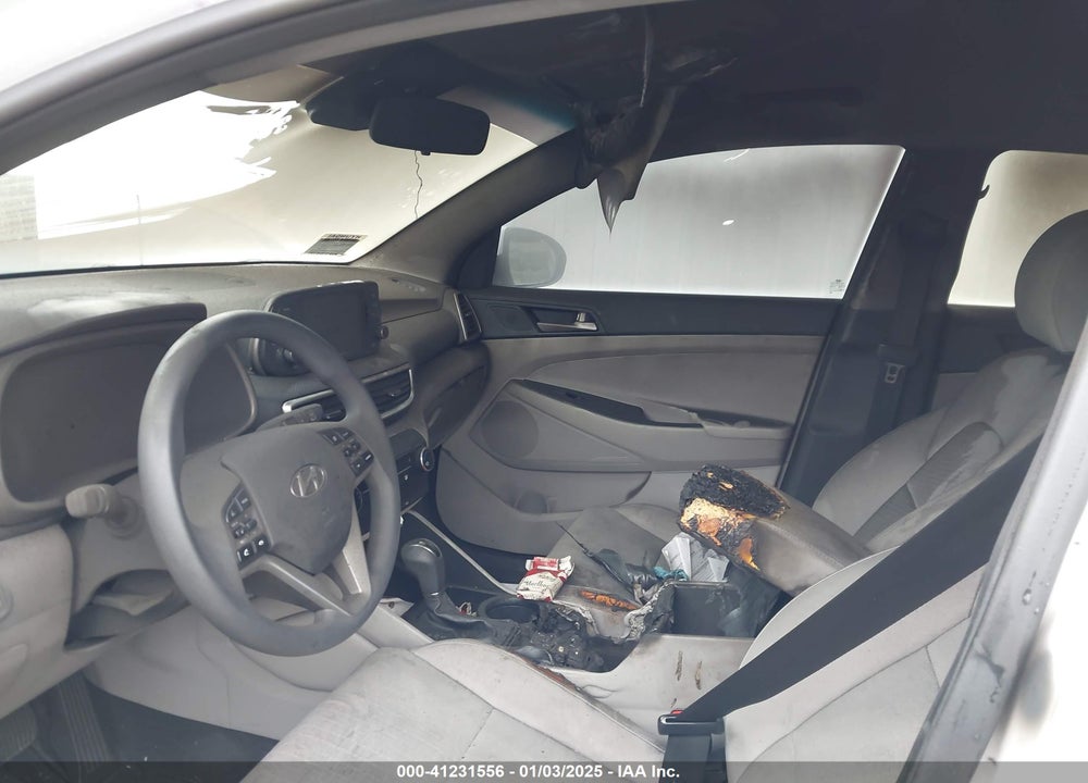 2021 HYUNDAI TUCSON SE VIN: KM8J23A41MU327132