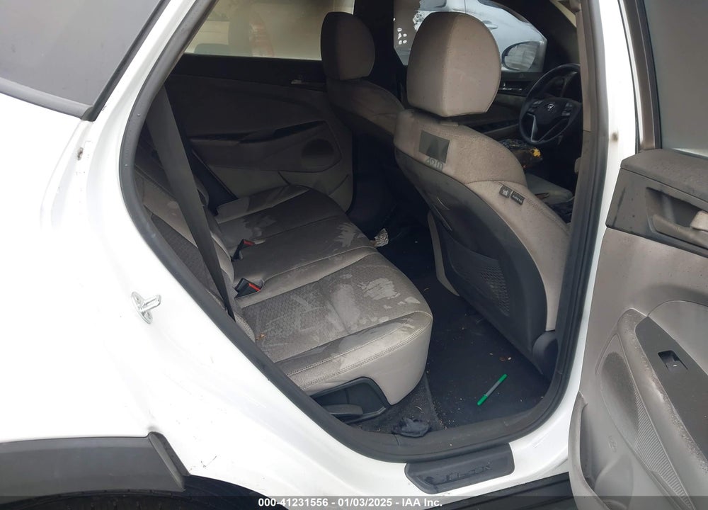 2021 HYUNDAI TUCSON SE VIN: KM8J23A41MU327132