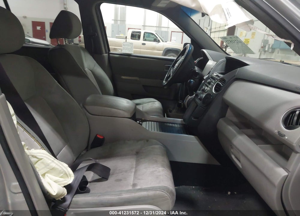 2012 HONDA PILOT EX VIN: 5FNYF3H43CB030268