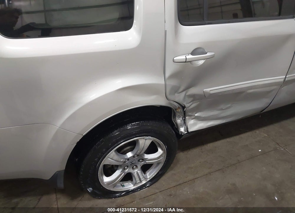 2012 HONDA PILOT EX VIN: 5FNYF3H43CB030268