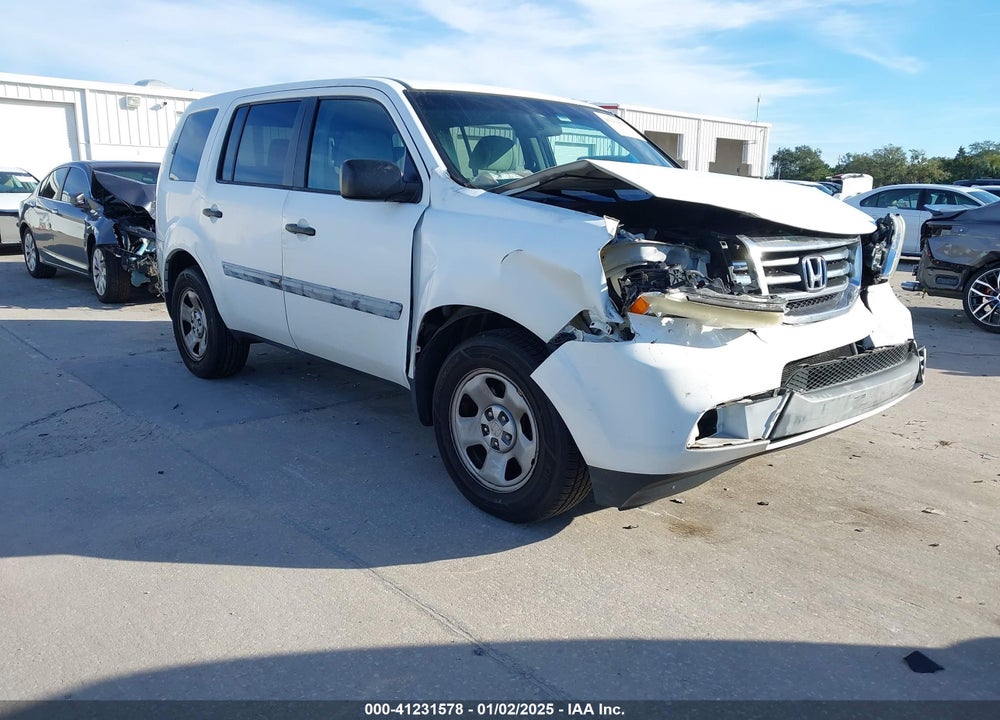 2015 HONDA PILOT LX VIN: 5FNYF3H22FB013108
